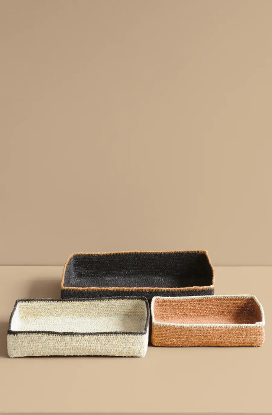 Basso basket tray woven seagrass tray by Bianca Lorenne