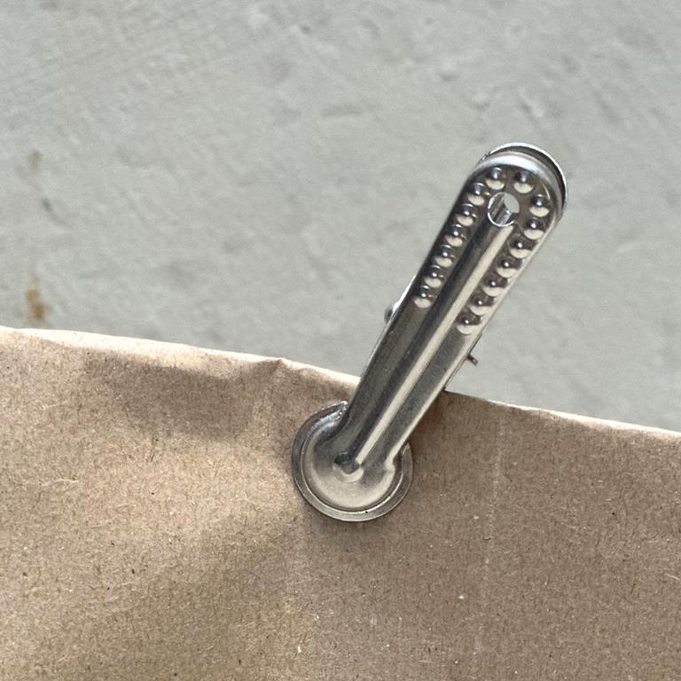Japanese Aluminium Pegs – Set of 20 durable rust-resistant clips