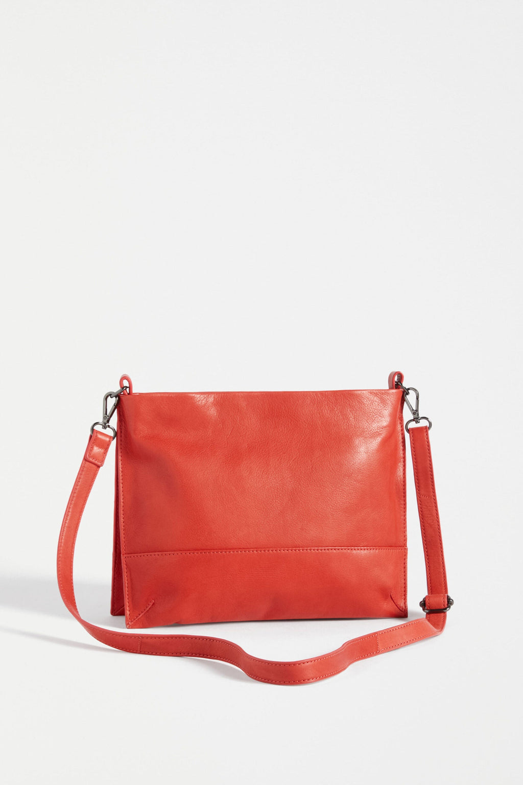 Dionn Crossbody - SANGRIA