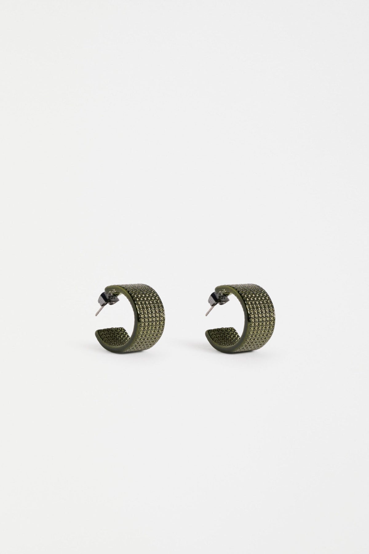 GLYNN SMALL HOOP EARRING