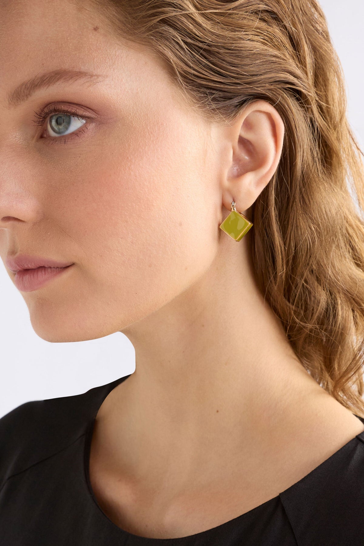 Elta Mini Hoop Earring