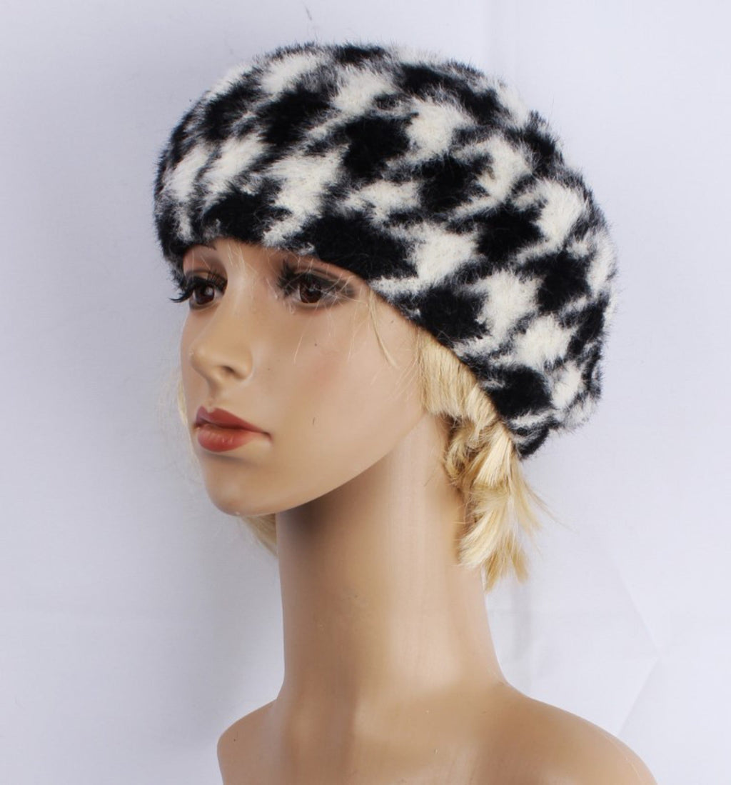 Houndstooth Beret
