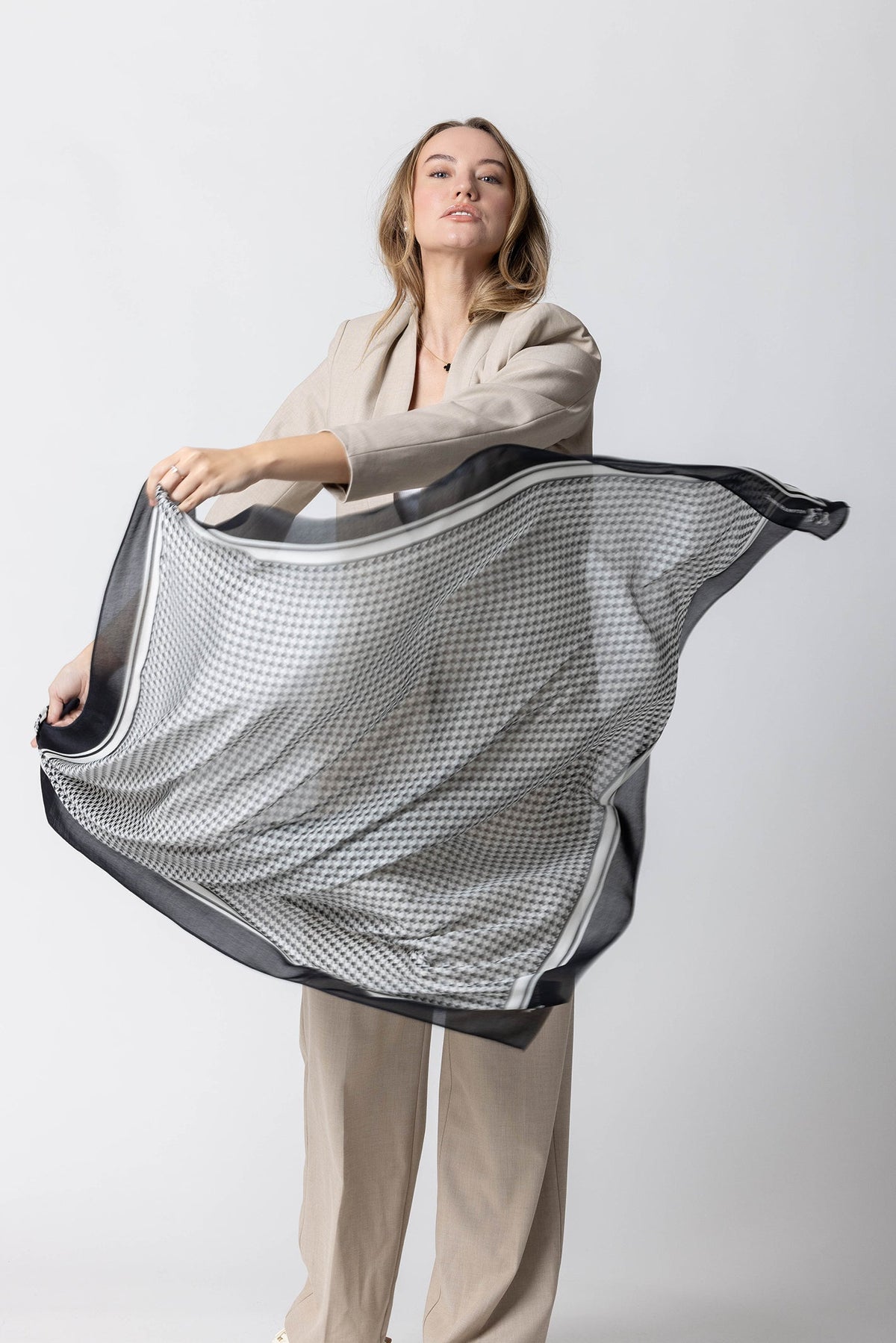 DH Cashmere Modal Scarf - The Hunter