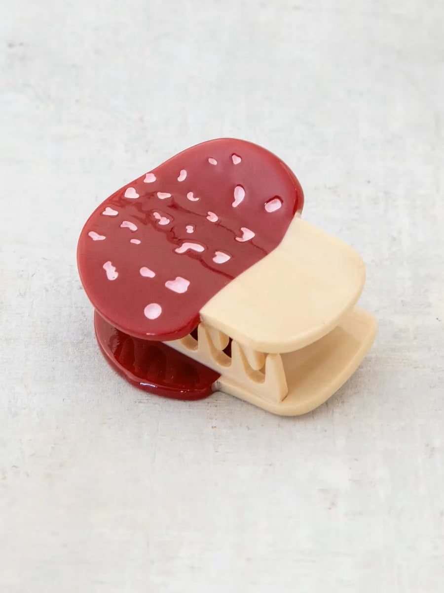 Mushroom Hair Claw