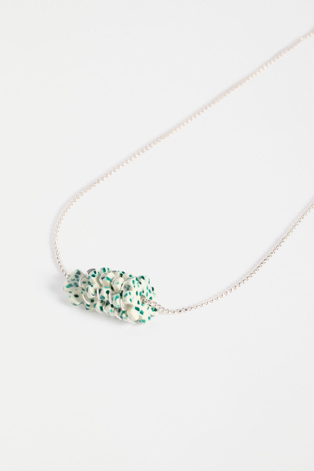 FLAKKRIN NECKLACE