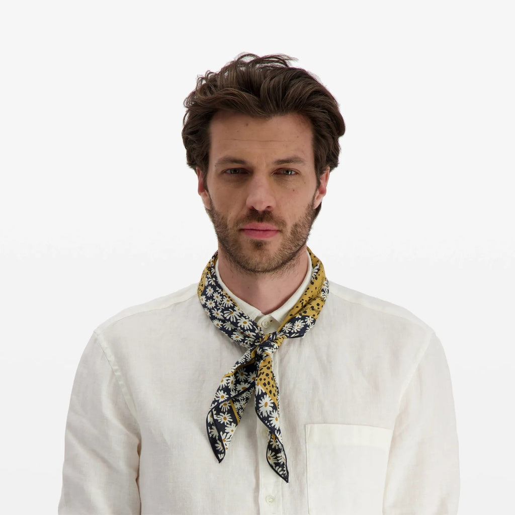 Inoui Scarf - PAMPA DAISY 63%Ctn37%Silk 65x65cm