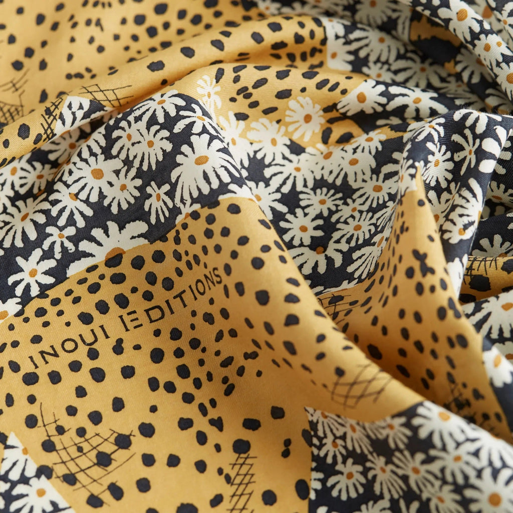 Inoui Scarf - PAMPA DAISY 63%Ctn37%Silk 65x65cm