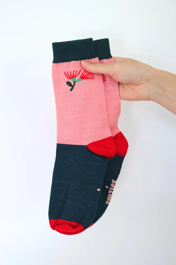 Zoozies Pohutukawa Merino Socks featuring a New Zealand native pōhutukawa design made from merino wool