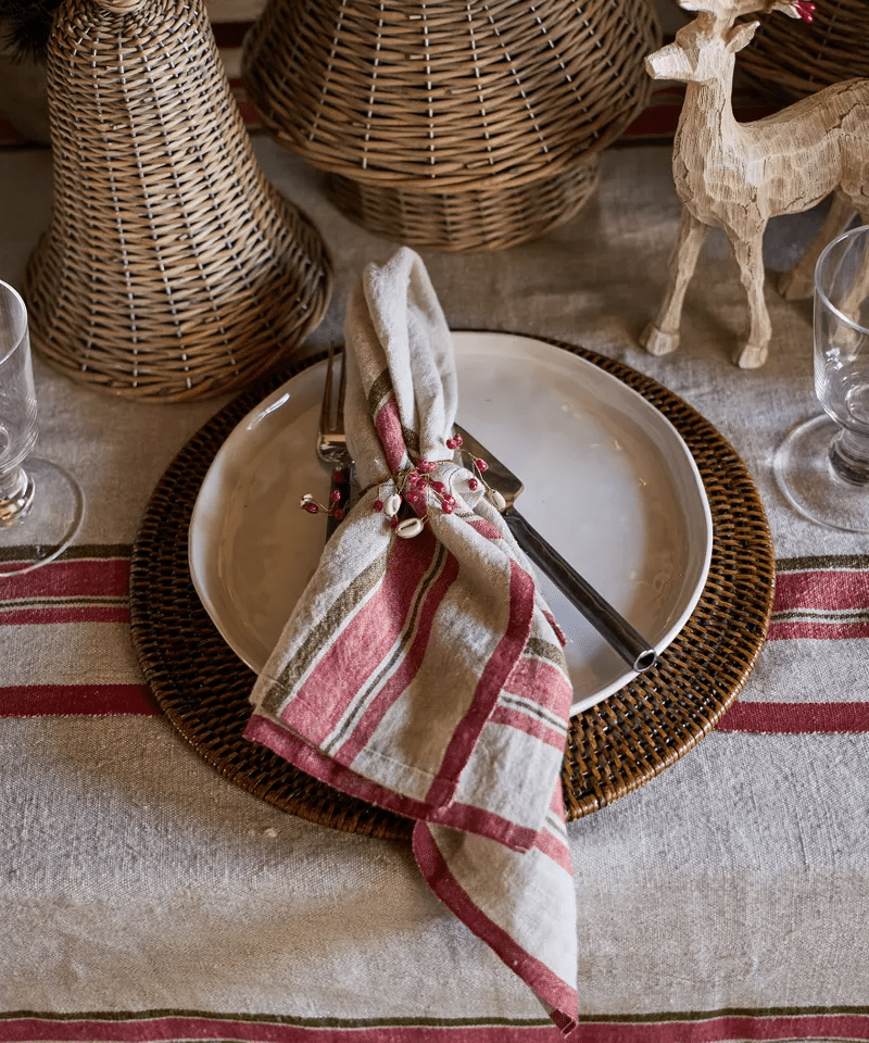 Red Selvedge Stripe Linen Napkin – natural linen napkin with red stripe detail
