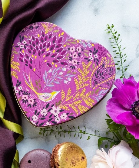 Haveli Design Heart Shaped Tin