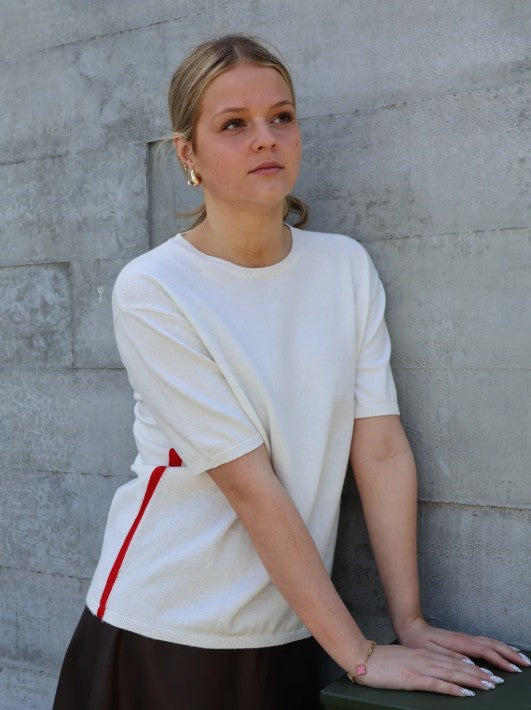 Yarnsmith Cotton Cashmere White w Red