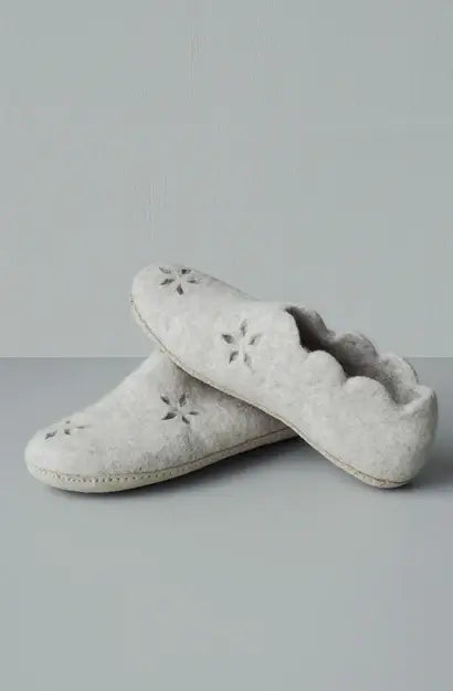 Felt Slippers Uteki Half Boot